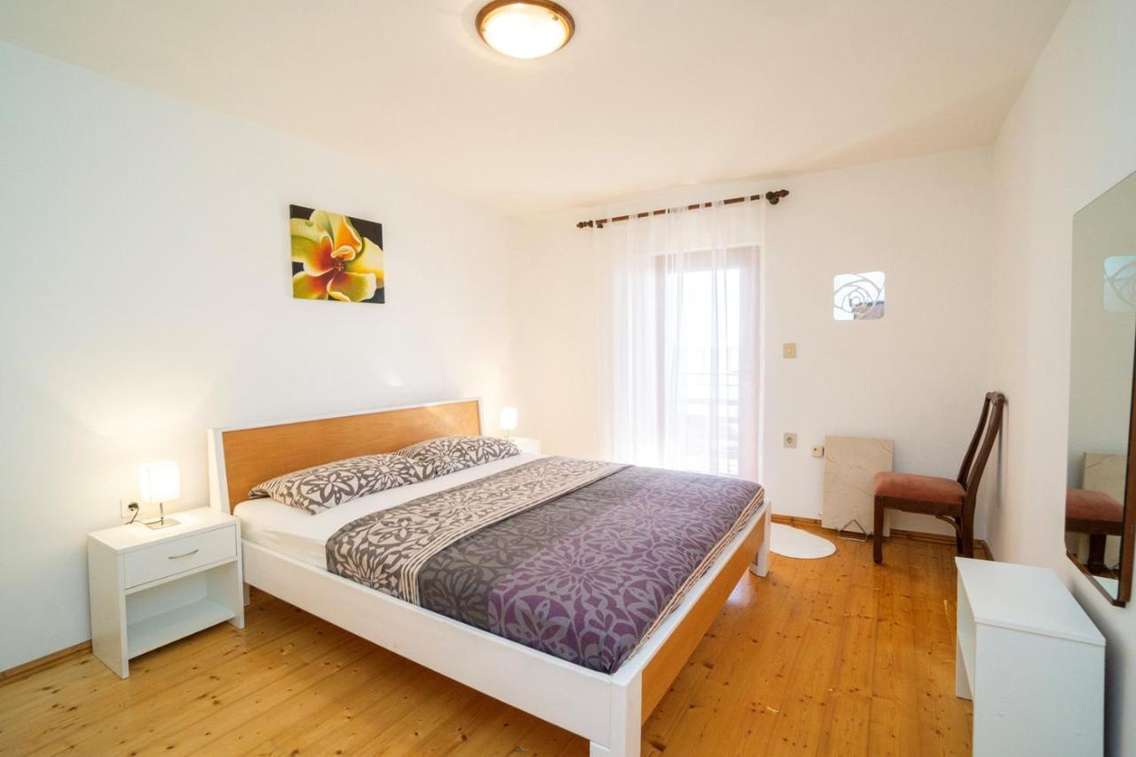 Apartment Nives Umag Bagian luar foto