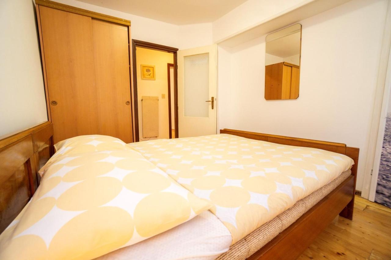 Apartment Nives Umag Bagian luar foto